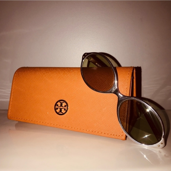 Tory Burch Handbags - Renould Vintage Sunglasses with Tori Burch Sunglasses Case
